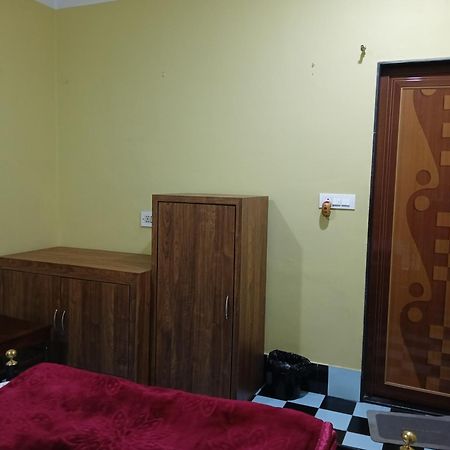 Anjali Homestay - 10 Mins From Airport Siliguri Buitenkant foto