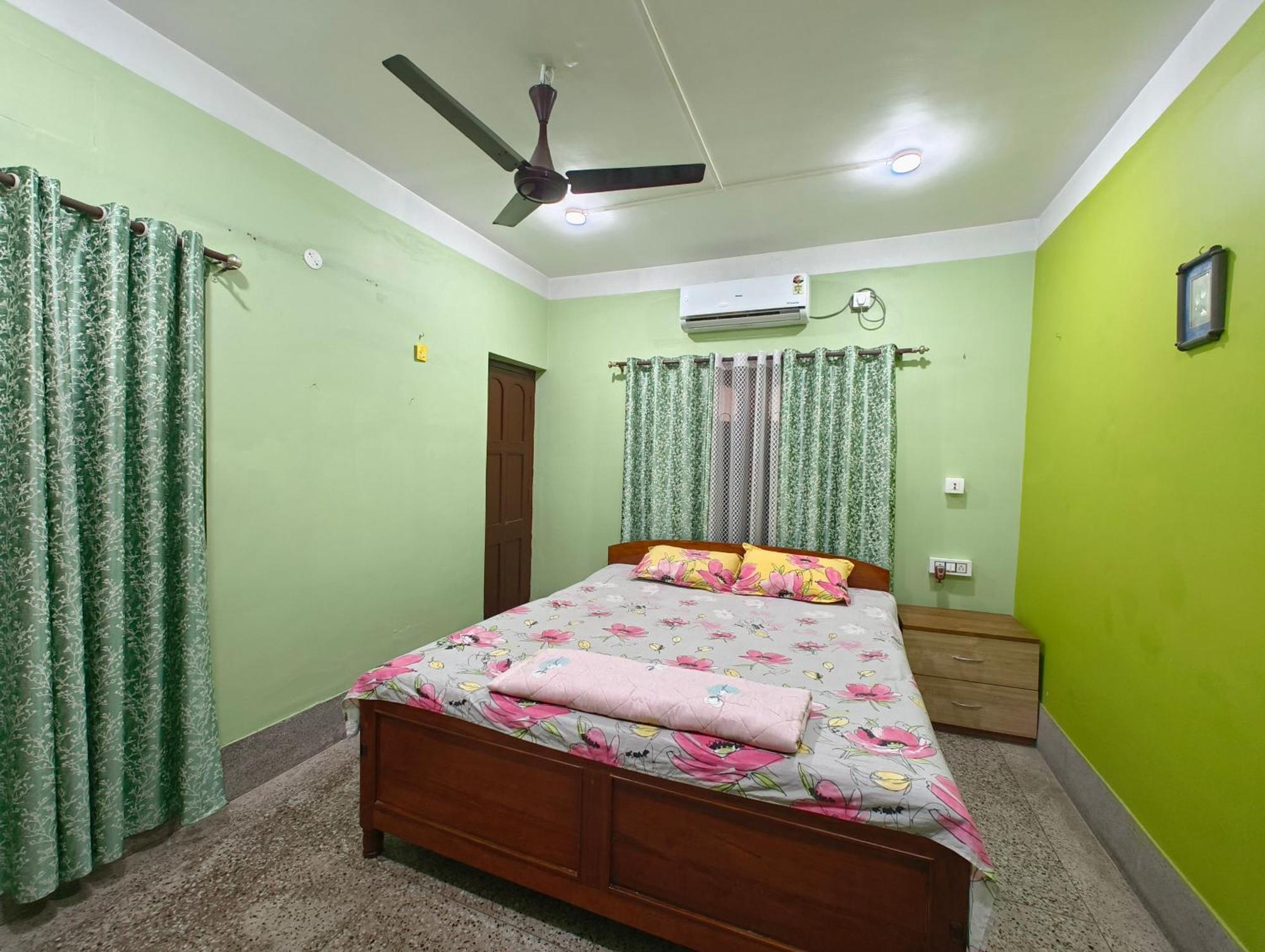 Anjali Homestay - 10 Mins From Airport Siliguri Buitenkant foto
