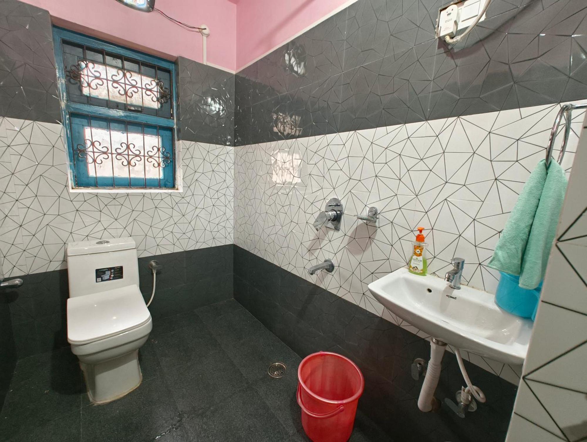 Anjali Homestay - 10 Mins From Airport Siliguri Buitenkant foto