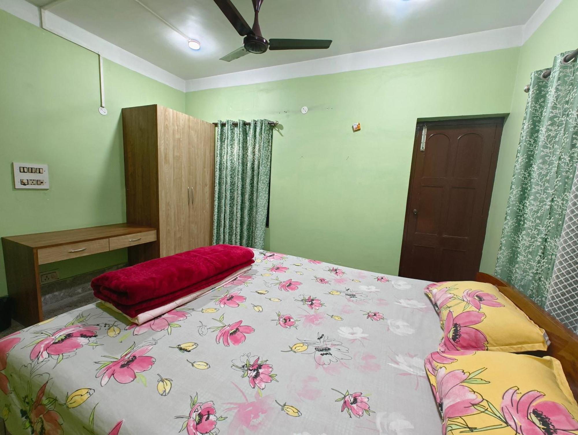 Anjali Homestay - 10 Mins From Airport Siliguri Buitenkant foto